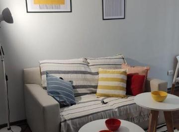 Departamento · 45m² · 3 Ambientes · Alquiler 2 Ambientes en Recoleta – Amoblado – Balcón + Pilet