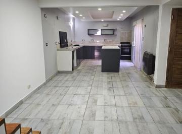 Departamento · 80m² · 4 Dormitorios · 1 Cochera · Departamento en Capital
