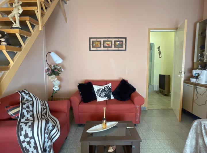 Casa · 127m² · 5 Ambientes · 2 Cocheras