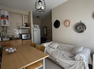 Departamento · 55m² · 3 Ambientes · 2 D - Cochera - a 100 m del Mar.