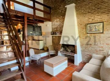 Casa · 174m² · 5 Ambientes · 1 Cochera · Venta Casa 5 Ambientes - Ituzaingo Norte - Prox Acceso Oeste