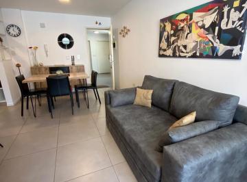 Departamento · 40m² · 2 Ambientes · Departamento Temporario 1 Dormitorio Amoblado con Balcón en General Paz