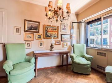 Departamento de 5 ambientes, Belgrano · A Refaccionar - Increíble 4 Ambientes con Dependencia en El Corazón de Belgrano.