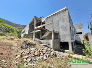 Bodega-Galpón · 1500m² · 24 Ambientes · Edificio Los Olmos Al 400 Esquina Los Juncos
