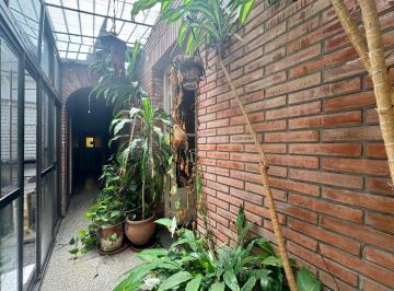 Casa · 157m² · 4 Ambientes · Venta Casa en Flores