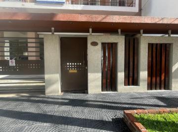 Departamento · 42m² · 2 Ambientes · Departamento en Venta en Lanús Este, Lanús, G. B. a. Zona Sur