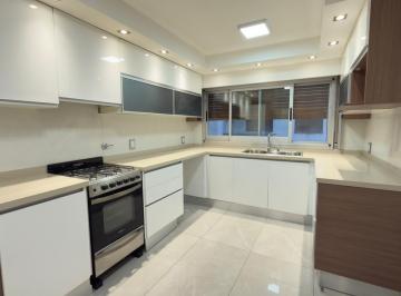 Foto · Semi Piso de 3 Dorm. Renovado en La Belgrano - Centro