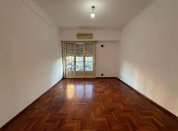 Departamento · 70m² · 3 Ambientes · Departamento 3 Amb con Dependencia Venta en Levalle 390 2°f (Avellaneda)