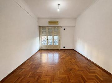 Departamento · 70m² · 3 Ambientes · Departamento 3 Amb con Dependencia Venta en Levalle 390 2 (Avellaneda)