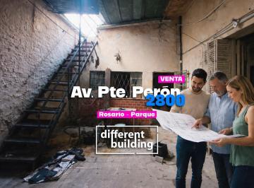 Casa · 90m² · 5 Ambientes · 1 Cochera · Casa en Venta Para Reciclar de 2 Dorm. en Barrio Parque.