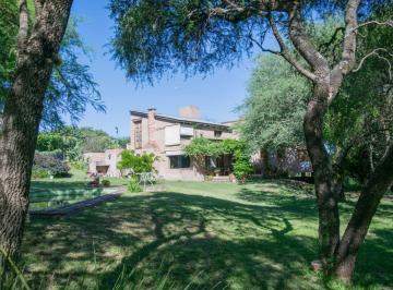 Casa de 5 ambientes, Villa Allende · Oportunidad! Casa La Herradura - 3 Dorm