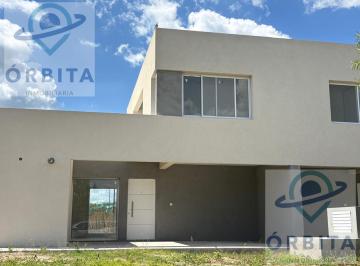 Casa · 86m² · 3 Ambientes · 1 Cochera · Casa en Venta en Casas de Santa María, Villanueva, Tigre