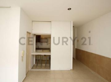 Departamento · 37m² · 1 Ambiente · Monoambiente en Venta en La Plata con Patio