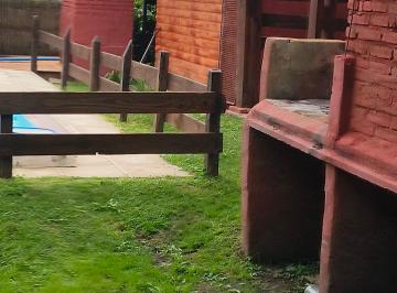 Quinta vacacional de 16 ambientes, Villa Quillinzo · Complejo de 5 Cabañas. más 1 Casa 3 Dorm.