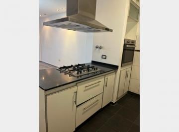 Casa · 130m² · 4 Ambientes · 1 Cochera · Duplex en Venta en Lomas del Mirador
