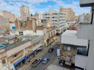 Departamento · 60m² · 3 Ambientes · Centro - Alquiler - 2d + Balcon. Lima 135
