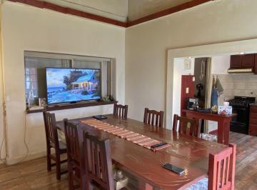 PH · 136m² · 6 Ambientes · 1 Cochera · Venta, PH, 6 Ambientes, Lavadero, Patio, Terraza, Parrilla, Cochera, Tres de Febrero, Caseros