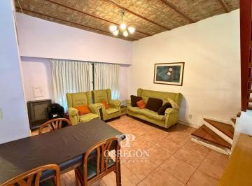 Casa · 150m² · 4 Ambientes · 2 Cocheras · Villa Ballester Venta Casa con Jardin Parrilla y Cochera.