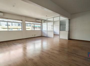 Oficina comercial · 70m² · 2 Ambientes · Oficina Moderna en Semipiso | Marcelo T. de Alvear Al 900 | 8º Piso Al Frente