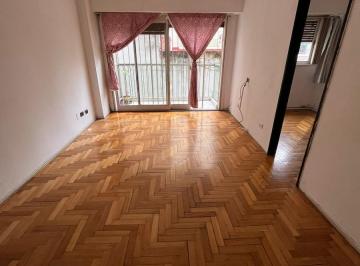 Departamento · 71m² · 4 Ambientes · Departamento de 3 Ambientes en Venta
