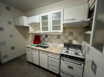 Departamento · 71m² · 4 Ambientes · Departamento de 3 Ambientes en Venta