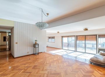 Departamento · 182m² · 5 Ambientes · 1 Cochera · Oportunidad! Venta 5 Ambientes con Cochera