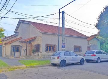 Casa de 3 ambientes, San Isidro · Alquiler Casa | Patio, Cochera, 2 Baños 3 Amb Amplios y Luminosos
