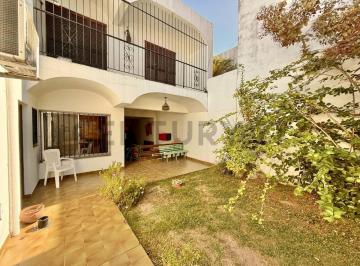 Casa · 150m² · 5 Ambientes · 1 Cochera · Venta Casa 5 Ambientes Villa Luro