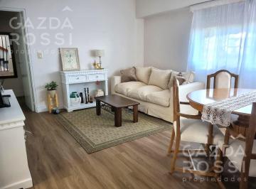 Departamento · 52m² · 3 Ambientes · 1 Cochera · Departamento en Venta en Adrogue