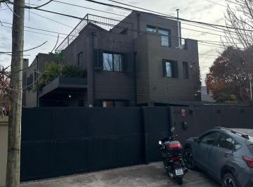 Casa de 9 ambientes, San Isidro · Casa con 670 m² de Lote en Venta - Lomas de San Isidro. Ubicación Privilegiada.