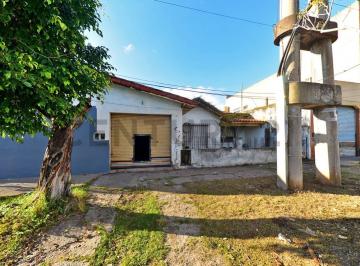 Casa · 75m² · 3 Ambientes · 1 Cochera · Venta Casa Lote Propio Billinghurst 3 Amb a Refaccionar Oportunidad