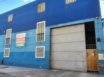 Bodega-Galpón · 600m² · Deposito Comercial con Oficinas. excelente Estado. mixtura 3