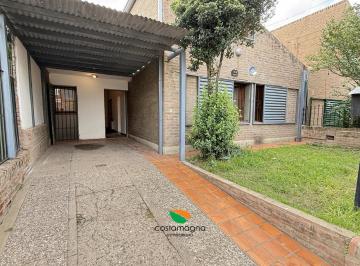 Casa · 78m² · 6 Ambientes · 1 Cochera · Dúplex Apto Crédito Lomas del Suquía