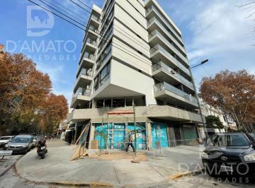 Local comercial · 80m² · Alquiler de Local en Villa del Parque Apto Gastronomía