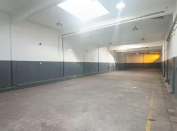 Bodega-Galpón en Alquiler  Ramos Mejía · Galpon Comercial 440 m²