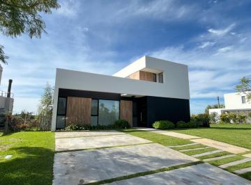 Casa · 191m² · 5 Ambientes · Casa en Venta en Puertos, Escobar, G. B. a. Zona Norte