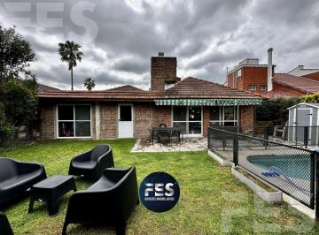 Casa · 190m² · 4 Ambientes · 3 Cocheras · Casa en Venado 4 Ambientes con Piscina