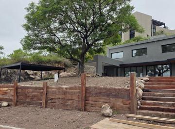 Casa · 304m² · 5 Ambientes · 2 Cocheras · Casa en Venta Country La Cuesta a Estrenar 3 Dorm.
