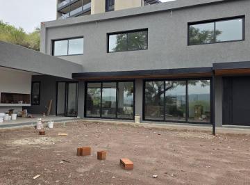 Casa · 304m² · 5 Ambientes · 2 Cocheras · Casa en Venta Country La Cuesta a Estrenar 3 Dorm.