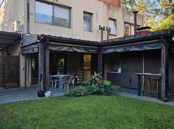 PH · 98m² · 4 Ambientes · 2 Cocheras · PH en Pérgolas de Canning