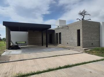 Casa · 206m² · 5 Ambientes · 2 Cocheras · Casa en Venta a Estrenar Siete Soles 3 Dorm. Una Planta