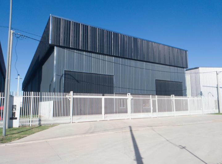 Bodega-Galpón · 1345m²