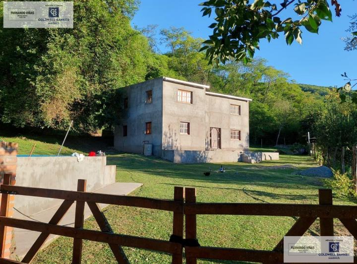 Casa · 1500m² · 2 Cocheras
