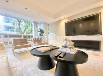 Departamento · 220m² · 4 Ambientes · 1 Cochera · Exclusivo Piso en Palermo Chico | 4 Ambientes Patio Privado y Categoria Reformado a Nuevo!