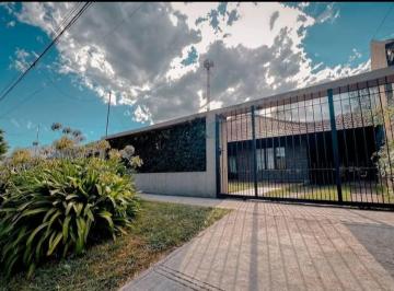 Casa de 4 ambientes, Mar del Plata · Chalet Tradicional Reciclado a Nuevo en Parque Luro