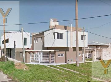 Departamento · 70m² · 3 Ambientes · Duplex en Alquiler - 2 Dorm. 2 Baño - 70 m² - La Plata