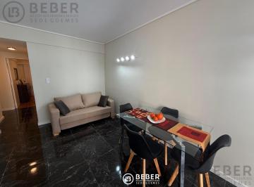 Departamento · 50m² · 2 Ambientes · 1 Cochera · En Venta Departamento de 2 Ambientes con Dependencia en El Centro