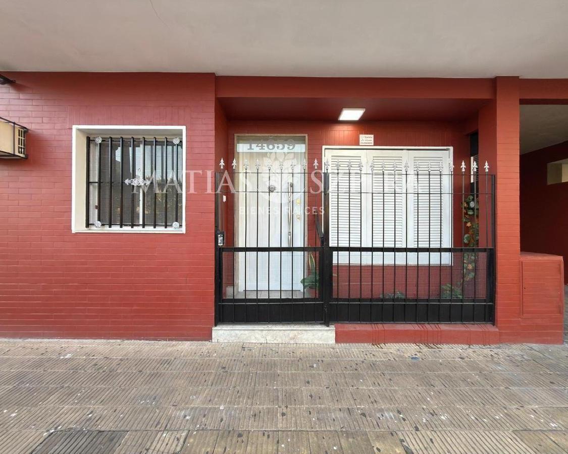 Rivadavia 14659. Entre Rivera Indarte y Pastor Obligado,  Villa Sarmiento, Morón
