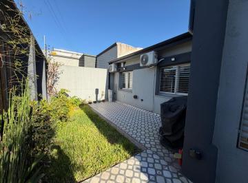 Casa · 70m² · 3 Ambientes · Casa 3 Amb. Lote Propio