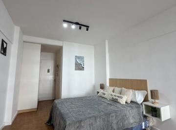Departamento · 25m² · 1 Ambiente · Venta Monoambiente a La Calle con Balcón Saliente